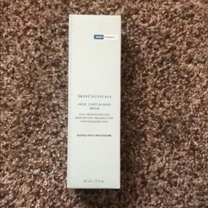 Skinceuticals neck chest & hand repair